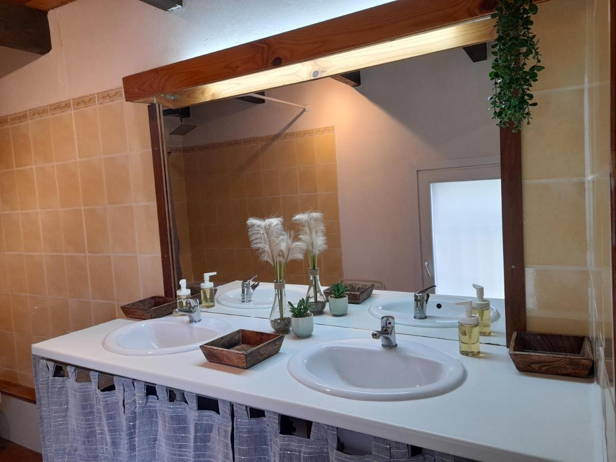 Gite Esprit Colibri 퐁생테스프릿 외부 사진