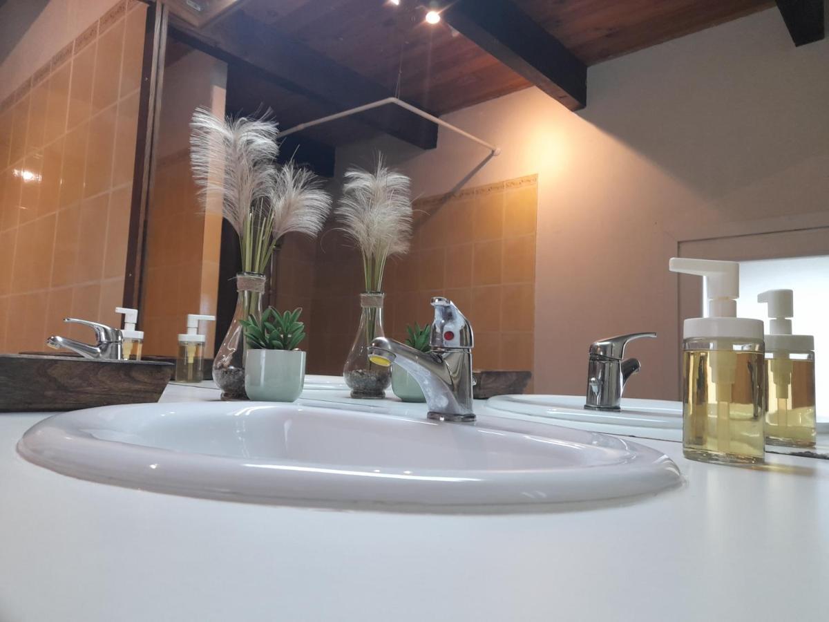 Gite Esprit Colibri 퐁생테스프릿 외부 사진